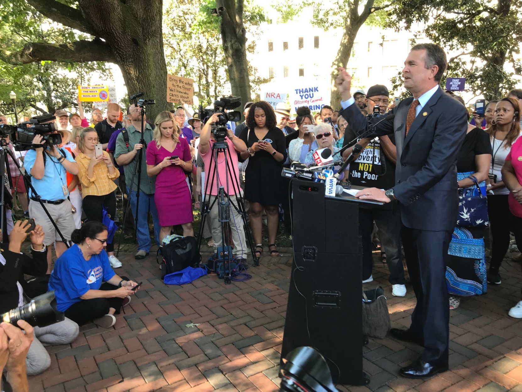 General Assembly adjourns with no action on gun bills